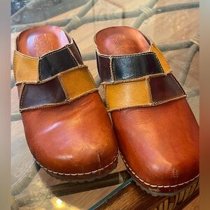 L’ ARTISTE by spring step EURO CLOGS